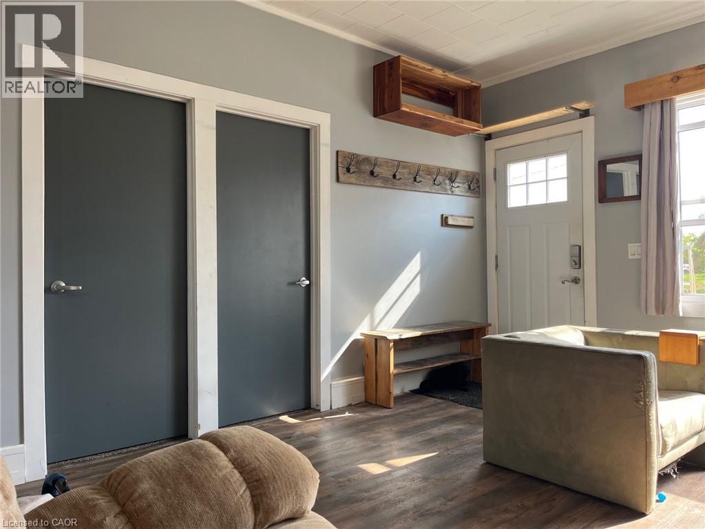 18 Quarry Street, Haldimand, Ontario  N0A 1H0 - Photo 2 - 40790408