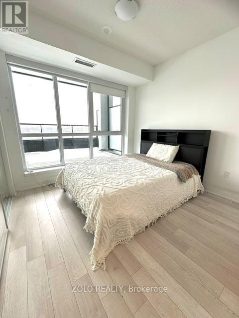 421 - 60 George Butchart Drive, Toronto, Ontario  M3K 2C5 - Photo 4 - W12707670