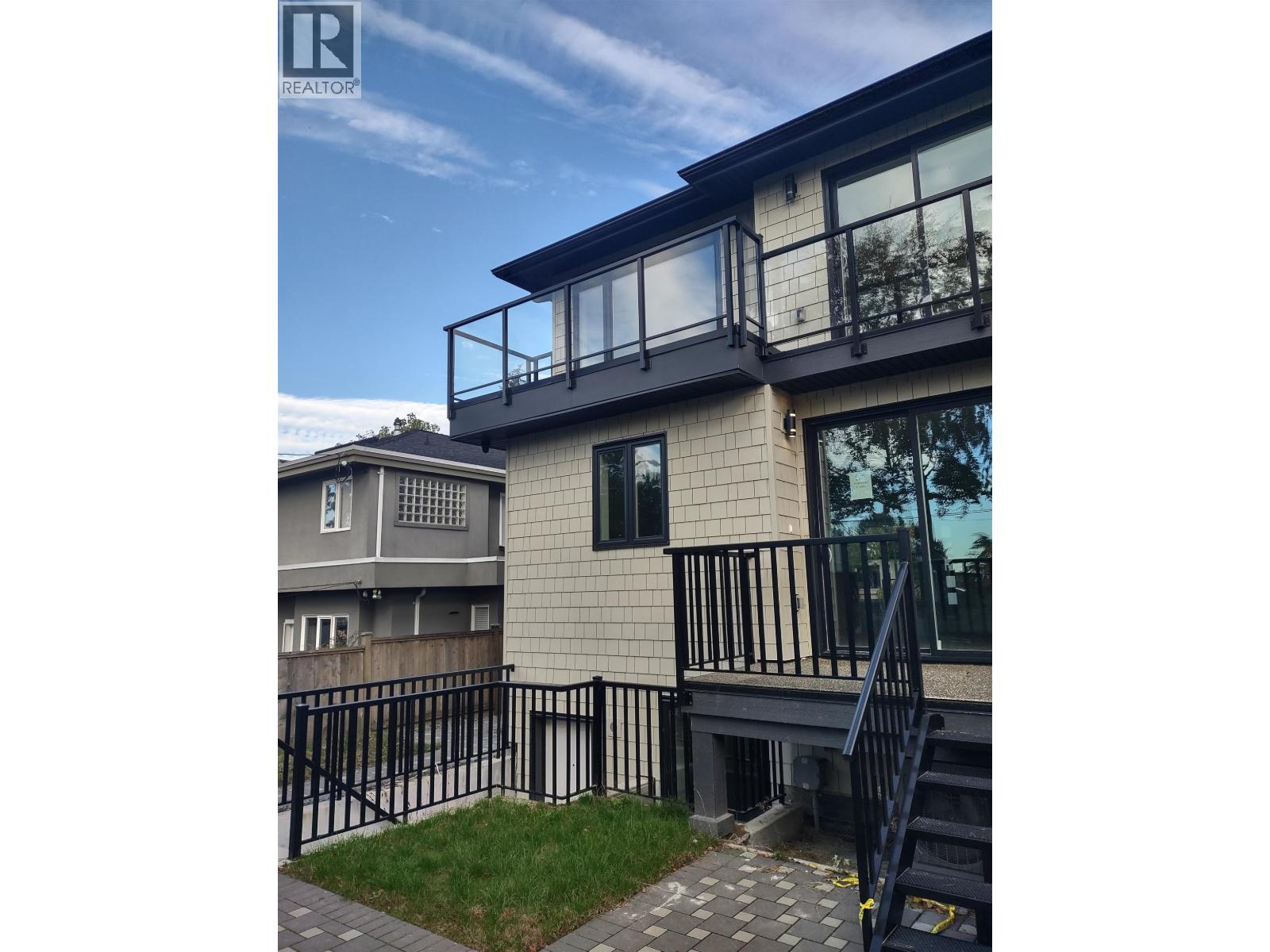 Listing Picture 14 of 24 : 2 1706 W 68 AVENUE, Vancouver / 溫哥華 - 魯藝地產 Yvonne Lu Group - MLS Medallion Club Member