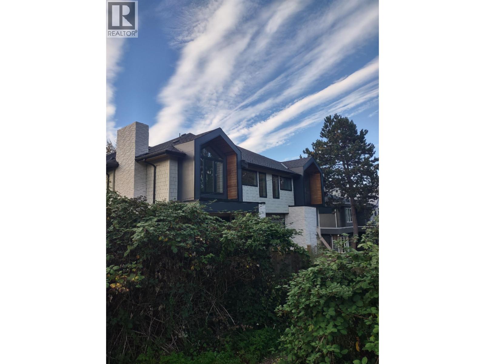 Listing Picture 17 of 24 : 2 1706 W 68 AVENUE, Vancouver / 溫哥華 - 魯藝地產 Yvonne Lu Group - MLS Medallion Club Member