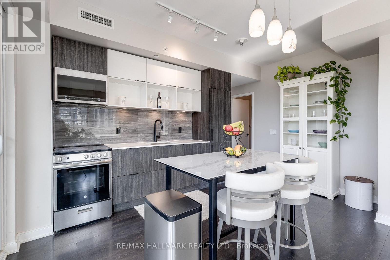 713 - 60 Tannery Road, Toronto, Ontario  M5A 0S8 - Photo 5 - C12707676