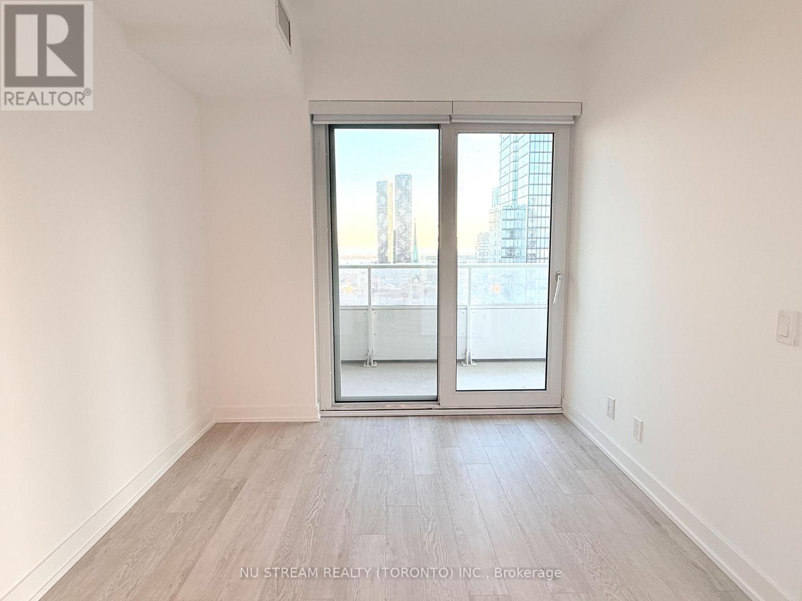 2210 - 88 Queen Street E, Toronto, Ontario  M5C 0B6 - Photo 7 - C12707680