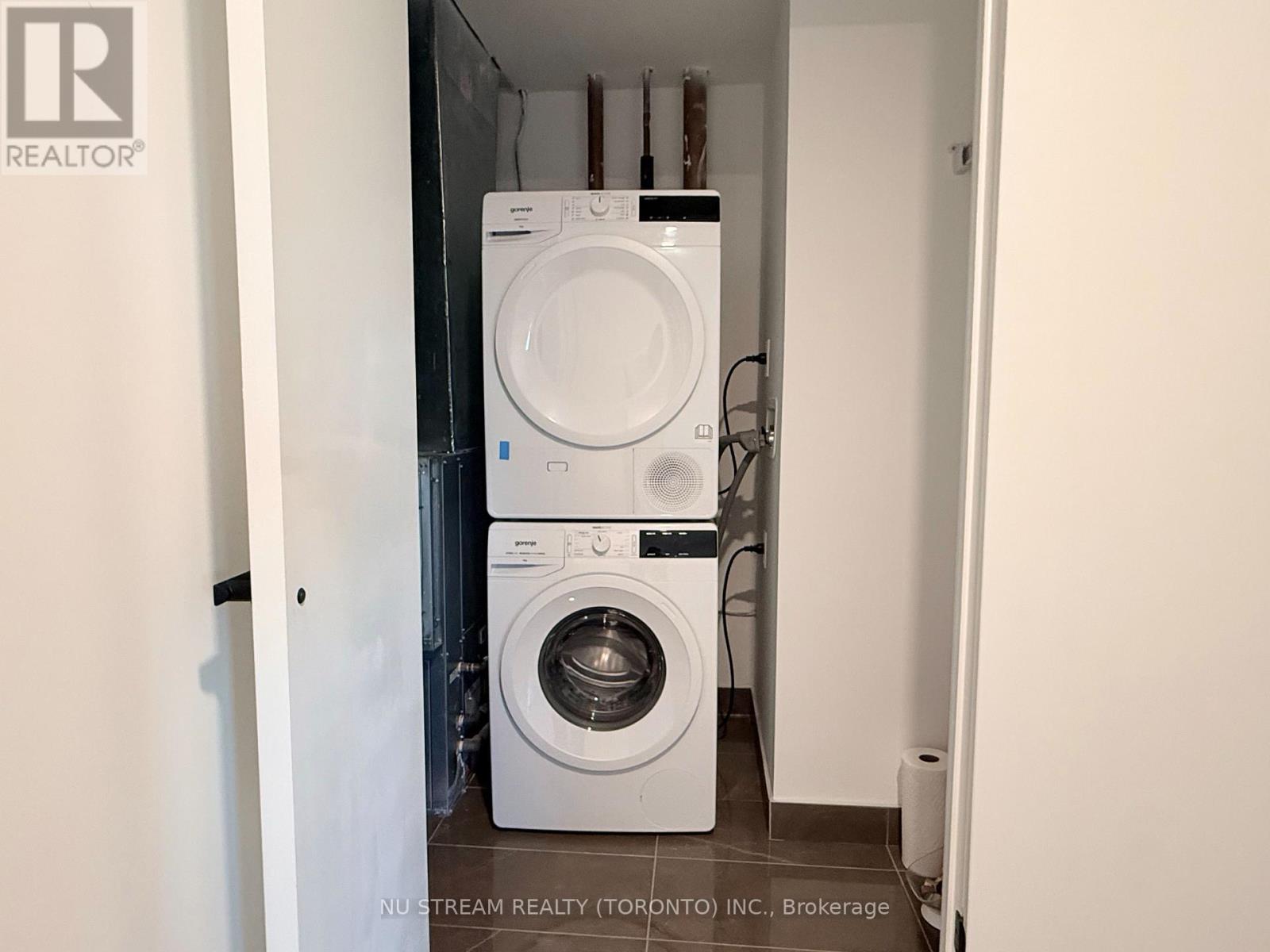 2203 - 88 Queen Street E, Toronto, Ontario  M5C 0B6 - Photo 13 - C12707688