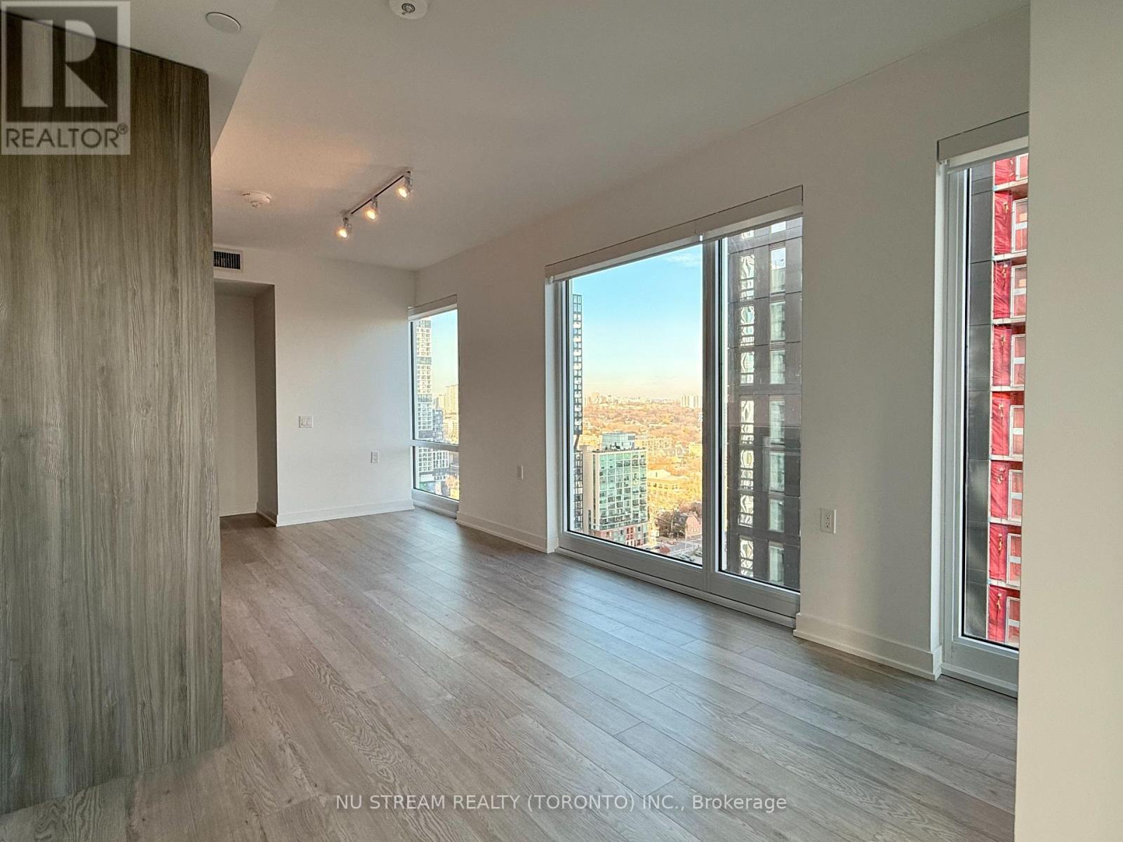 2203 - 88 Queen Street E, Toronto, Ontario  M5C 0B6 - Photo 5 - C12707688