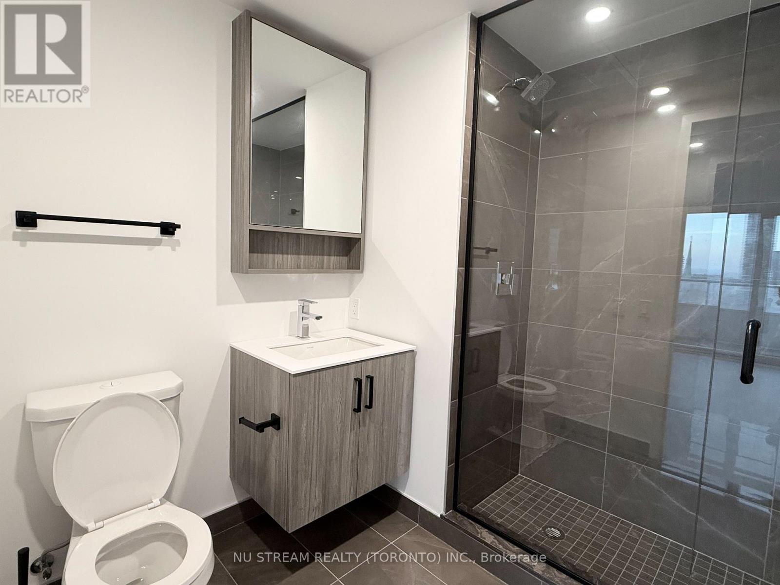 2203 - 88 Queen Street E, Toronto, Ontario  M5C 0B6 - Photo 7 - C12707688