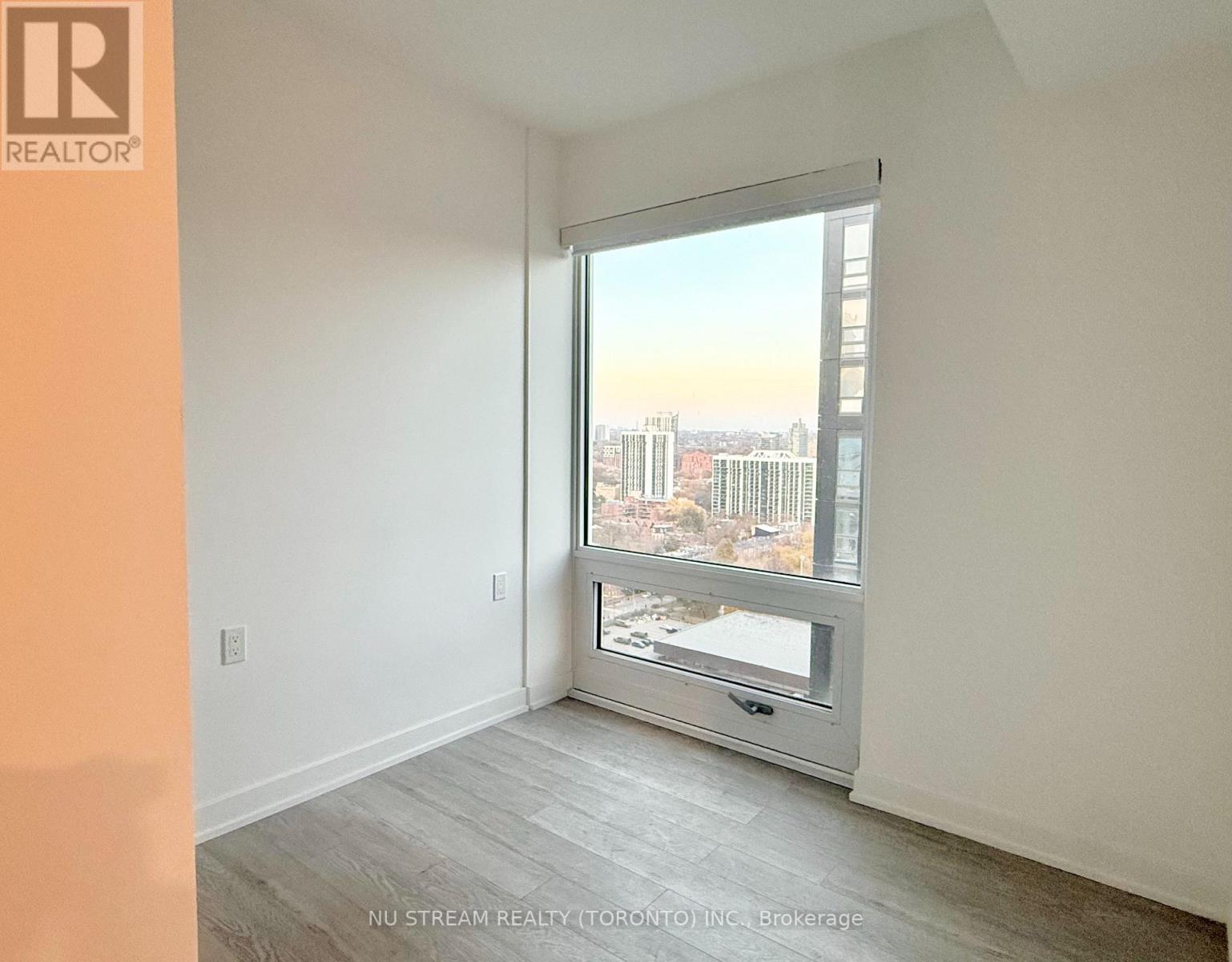 2203 - 88 Queen Street E, Toronto, Ontario  M5C 0B6 - Photo 9 - C12707688