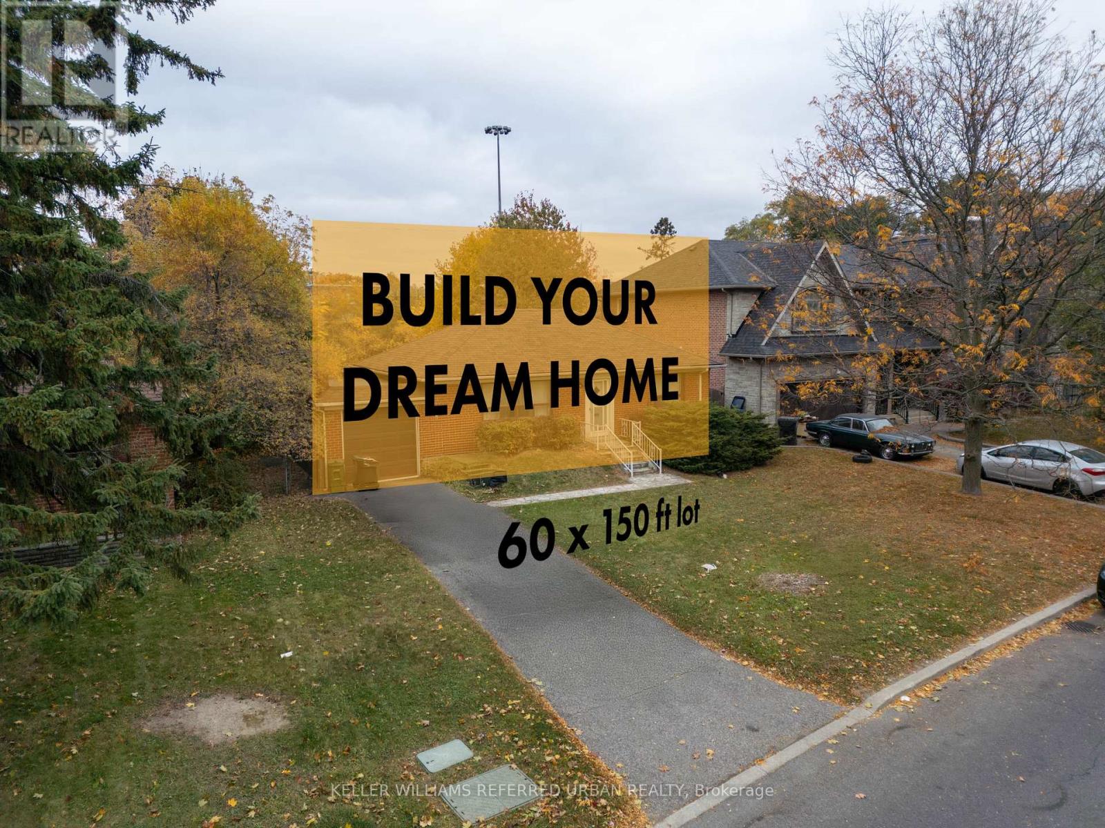 134 UPPER CANADA DRIVE, Toronto, Ontario