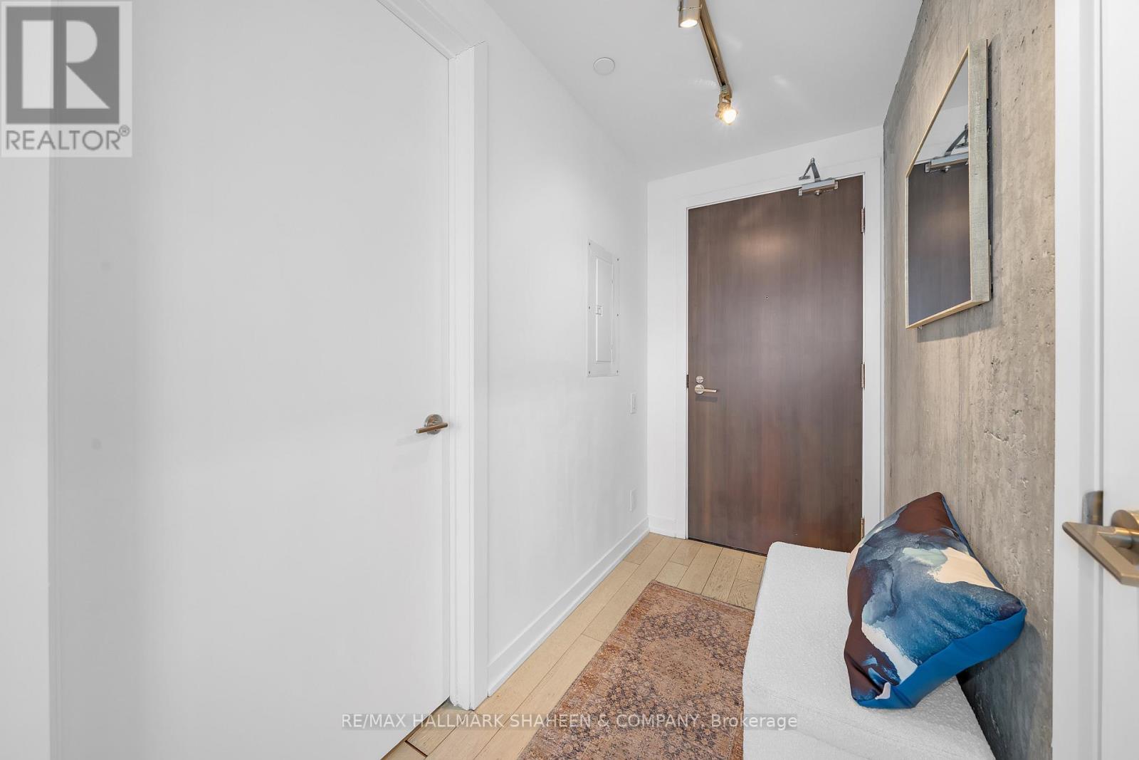 3204 - 11 Charlotte Street, Toronto, Ontario  M5V 0M6 - Photo 4 - C12707708