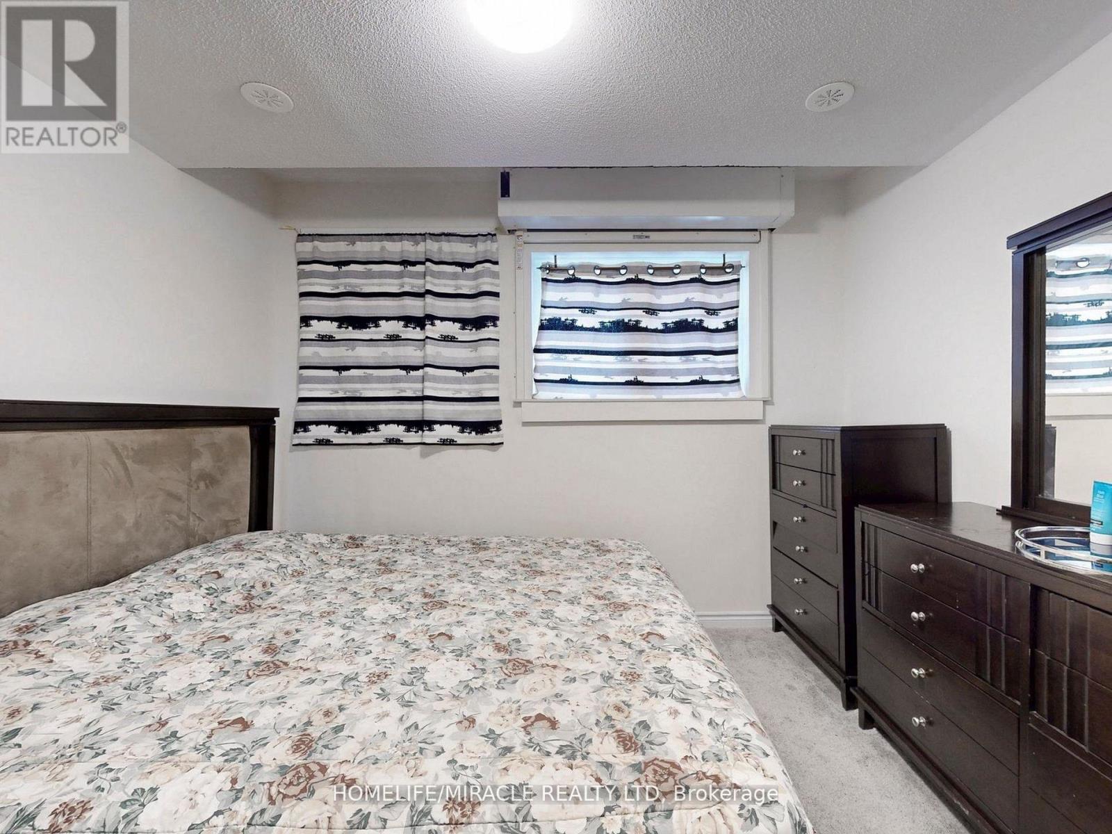 12 Corner Unit - 490 Beresford Path, Oshawa, Ontario  L1H 0B2 - Photo 12 - E12707706