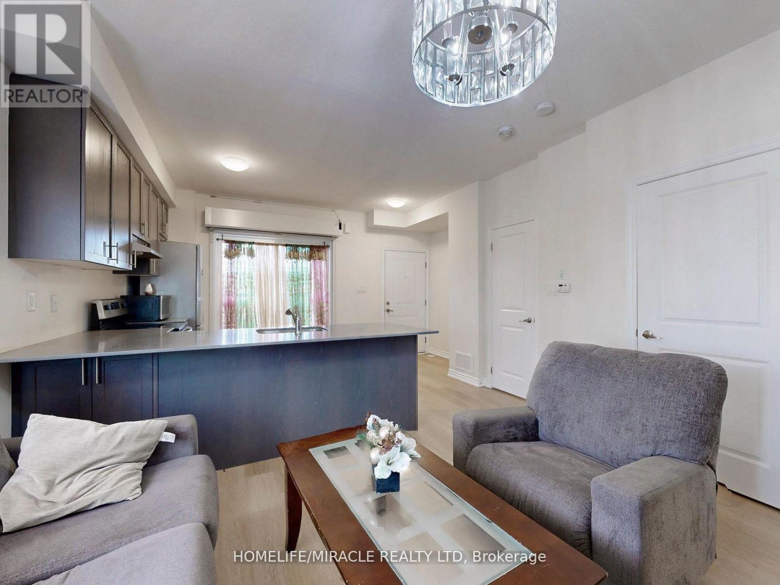 12 Corner Unit - 490 Beresford Path, Oshawa, Ontario  L1H 0B2 - Photo 9 - E12707706