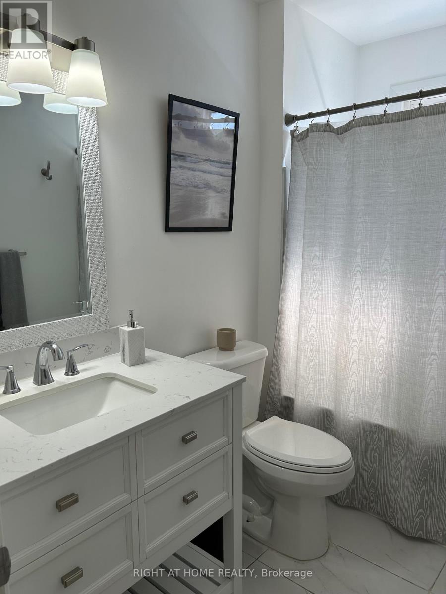 832 Boronia Crescent, Newmarket, Ontario  L3Y 5J9 - Photo 23 - N12707692