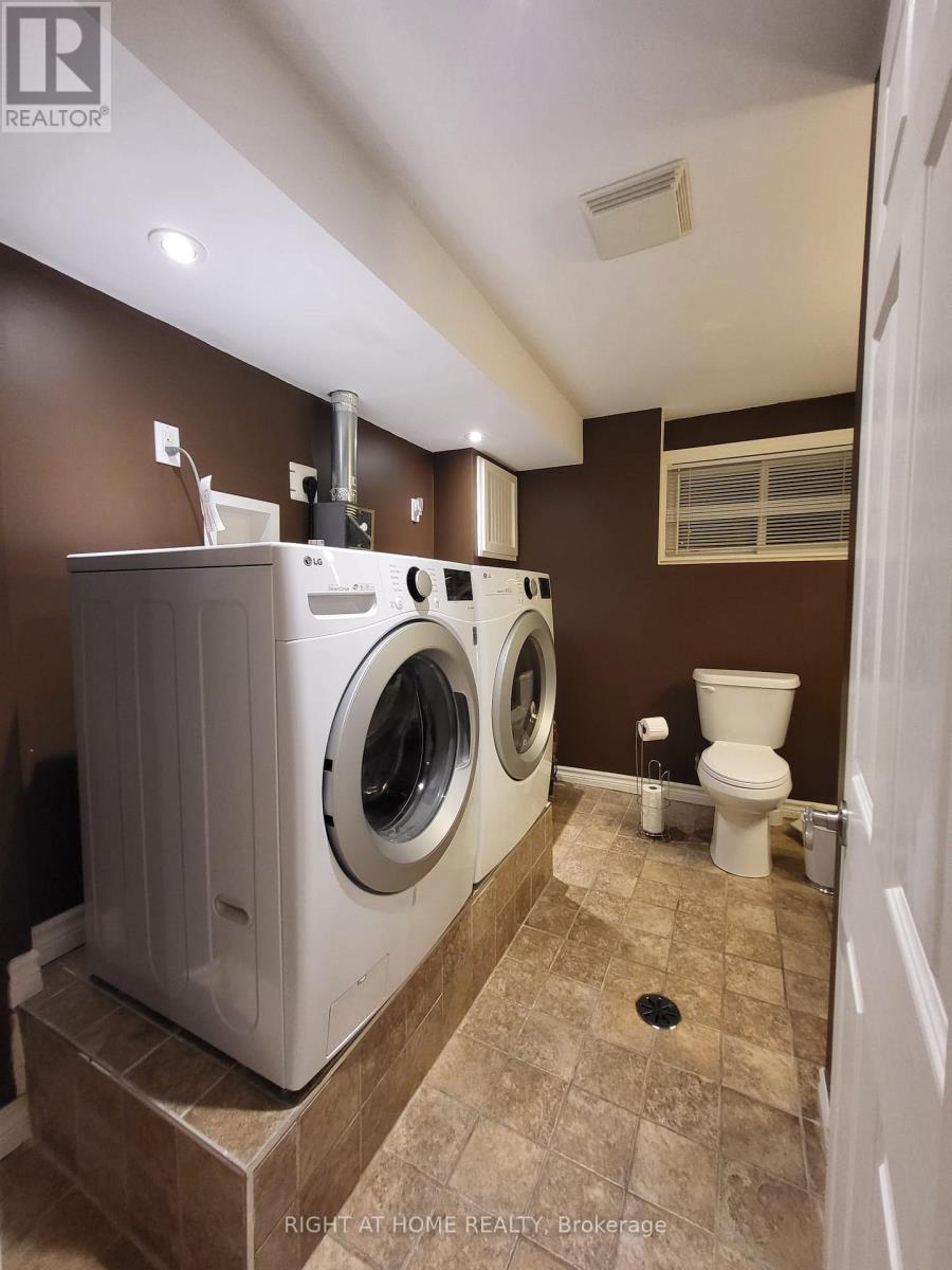 832 Boronia Crescent, Newmarket, Ontario  L3Y 5J9 - Photo 31 - N12707692