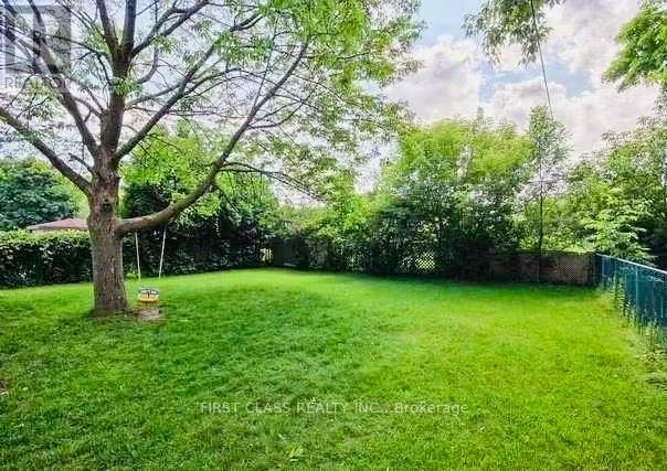 28 Collins Crescent, Aurora, Ontario  L4G 2W2 - Photo 2 - N12707712