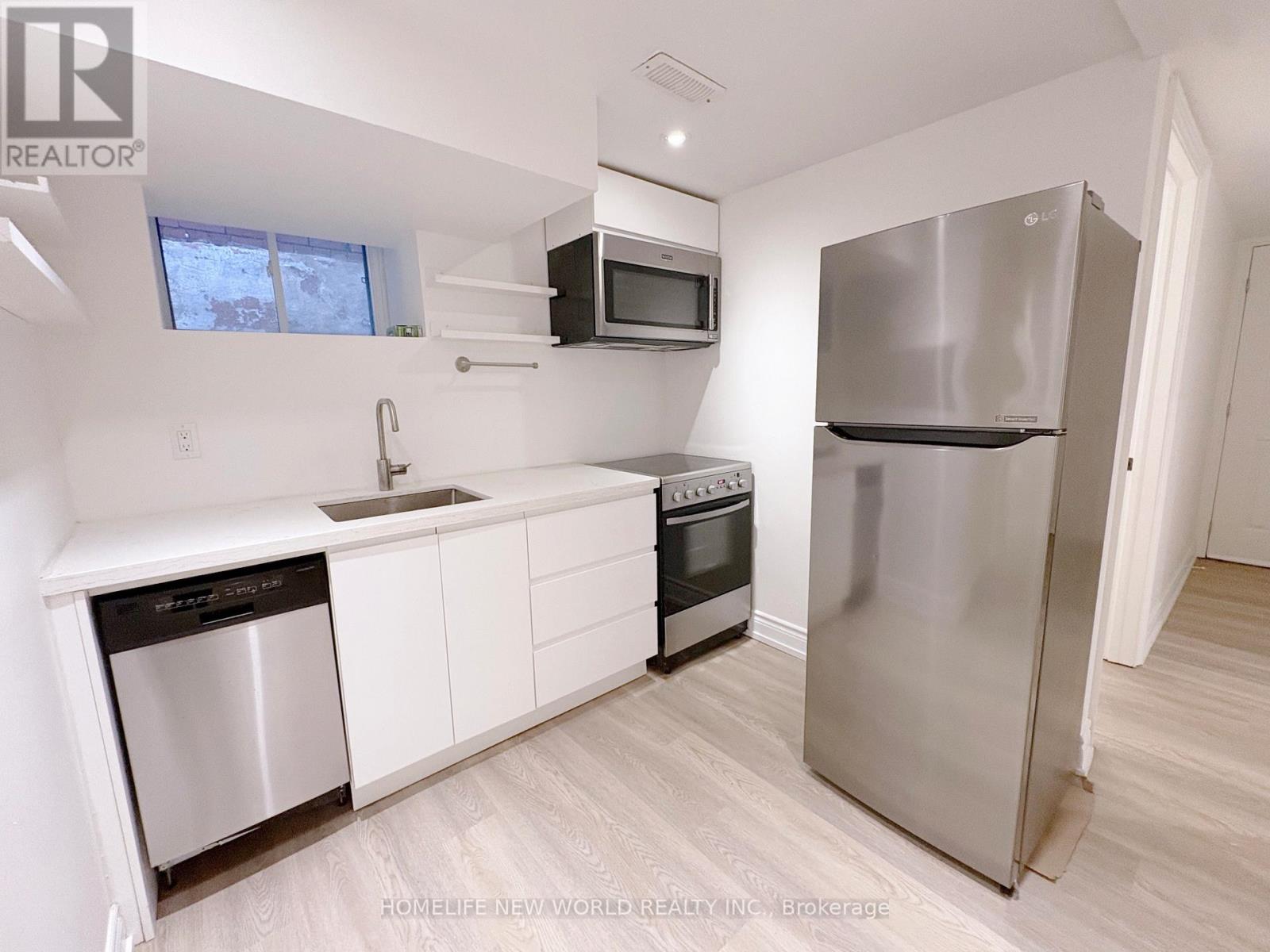 Lower - 679 Gladstone Avenue, Toronto, Ontario  M6H 3J5 - Photo 6 - W12707690