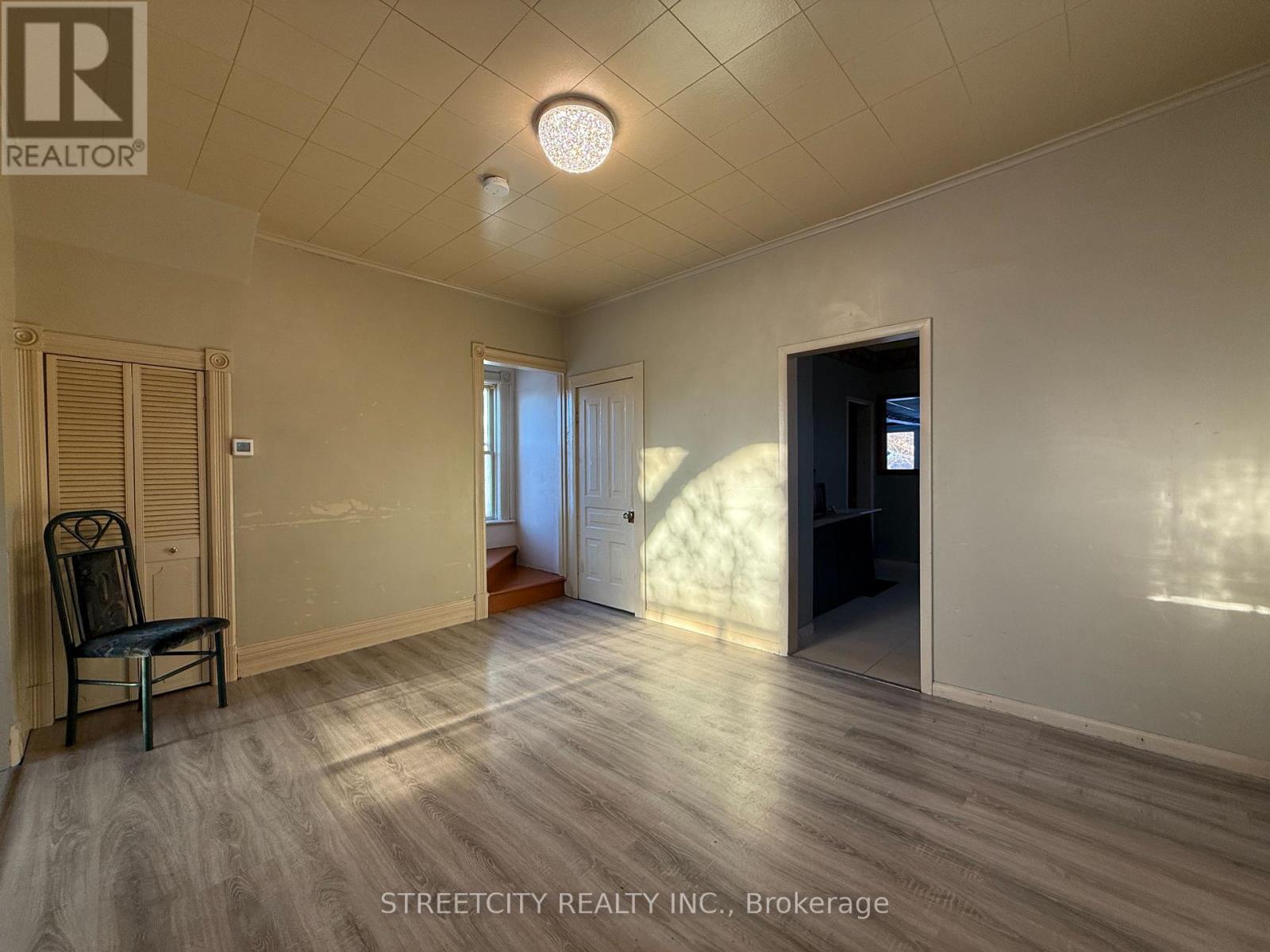 305 St Clair Street, Chatham-Kent, Ontario  N7L 3J8 - Photo 6 - X12672078