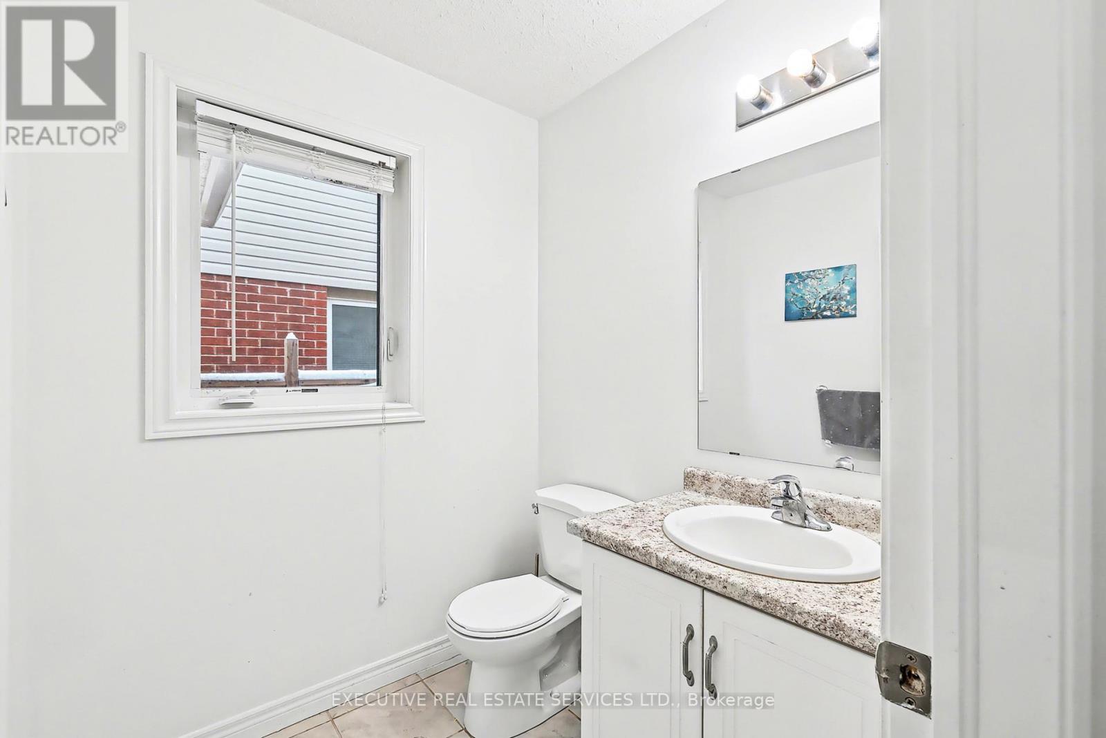 224 Fleming Road, Guelph, Ontario  N1E 0K7 - Photo 12 - X12707686