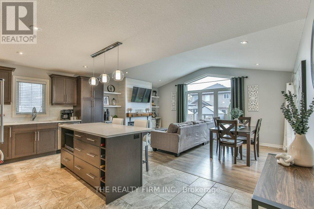 92 Westlake Drive, St. Thomas, Ontario  N5P 0B7 - Photo 13 - X12707746