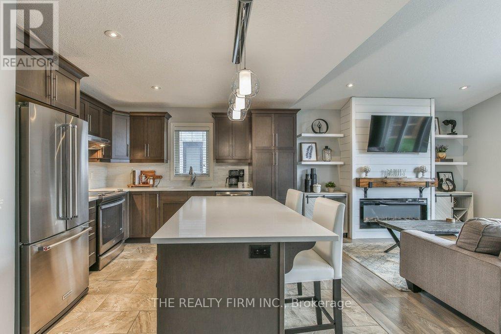 92 Westlake Drive, St. Thomas, Ontario  N5P 0B7 - Photo 7 - X12707746