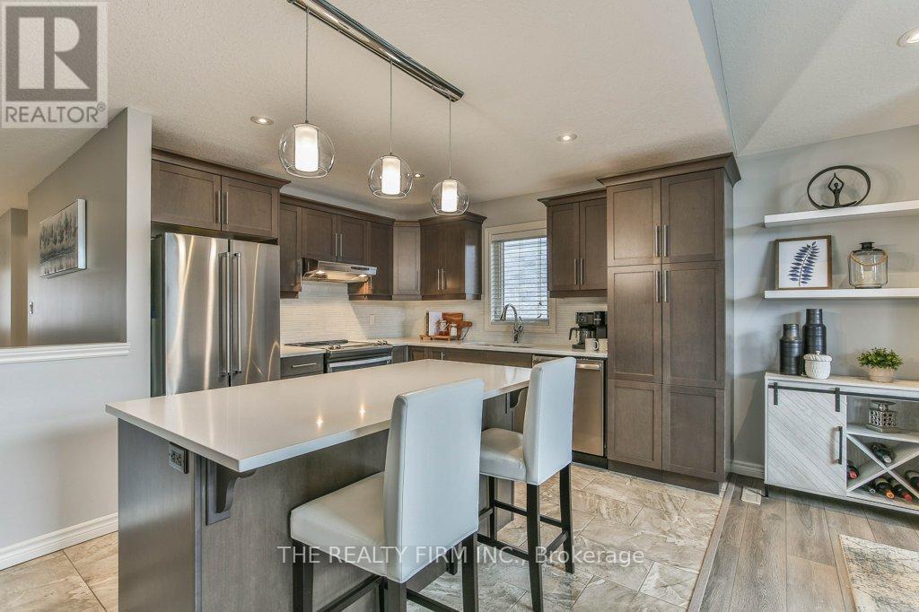 92 Westlake Drive, St. Thomas, Ontario  N5P 0B7 - Photo 9 - X12707746