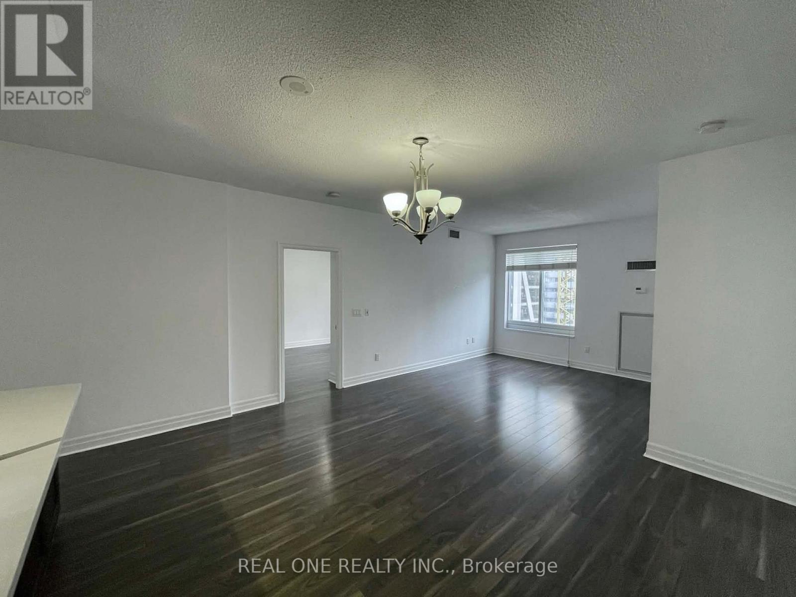 3004 - 35 Balmuto Street, Toronto, Ontario  M4Y 0A3 - Photo 2 - C12707740