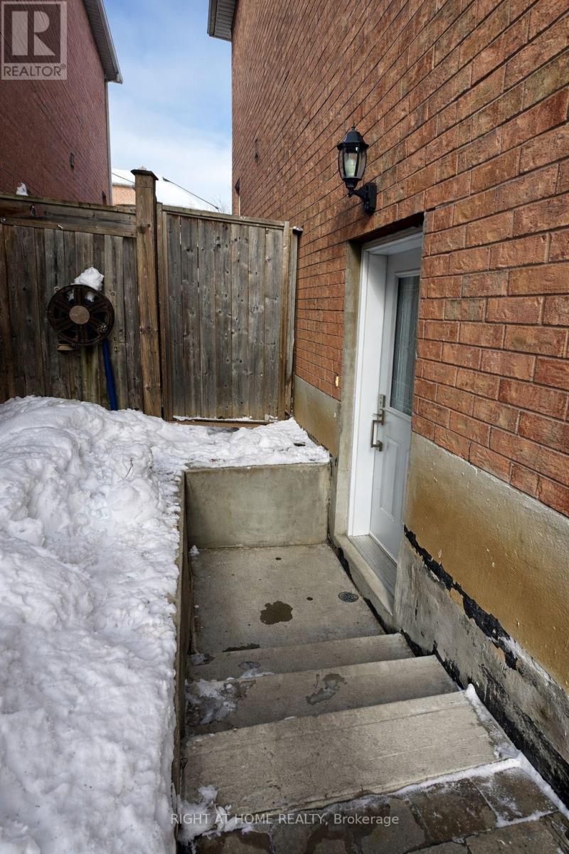 Bsmnt - 36 Basie Gate, Vaughan, Ontario  L4J 9B4 - Photo 2 - N12707752