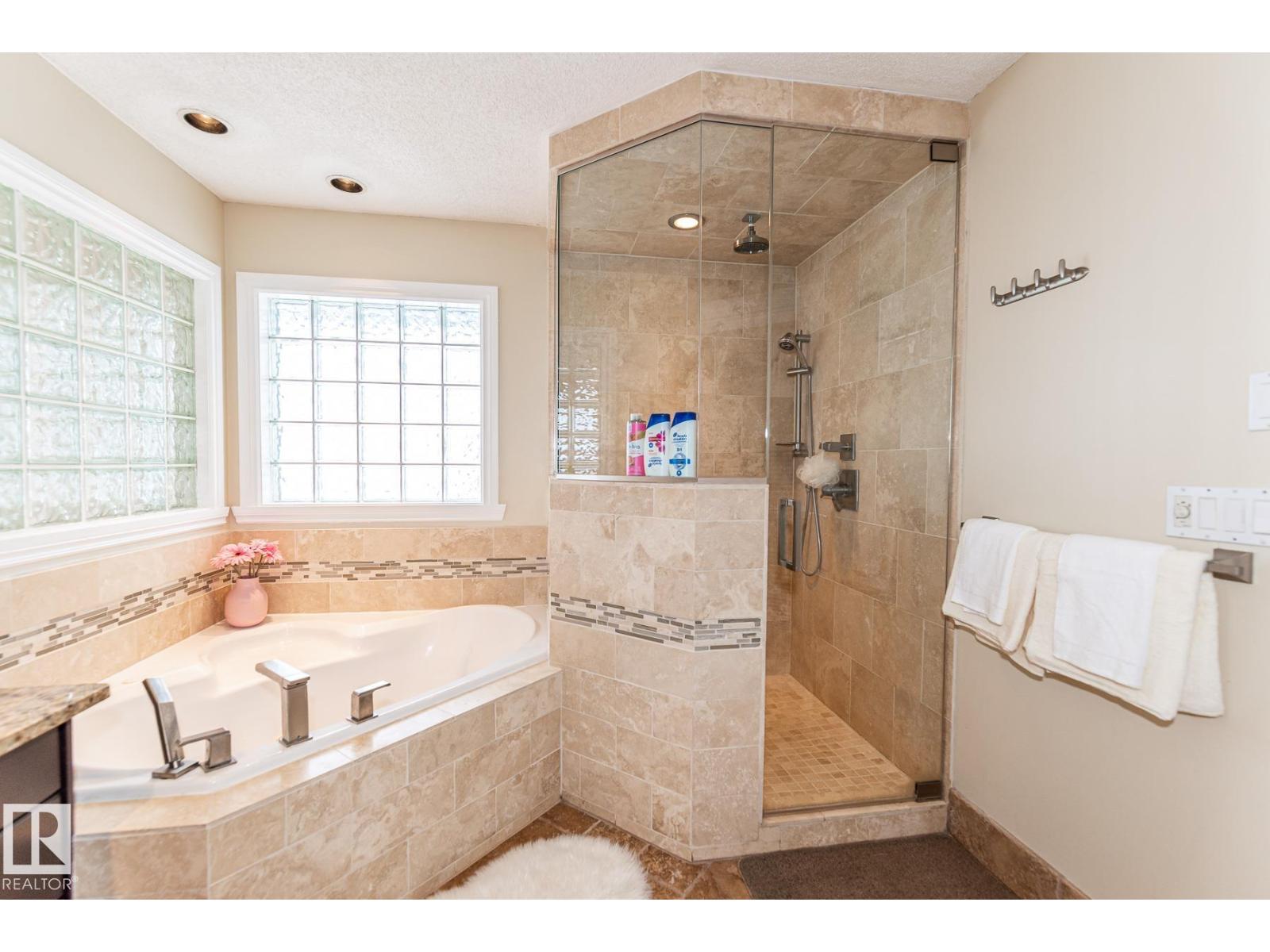 1135 116 St Nw, Edmonton, Alberta  T6J 6X5 - Photo 27 - E4469371