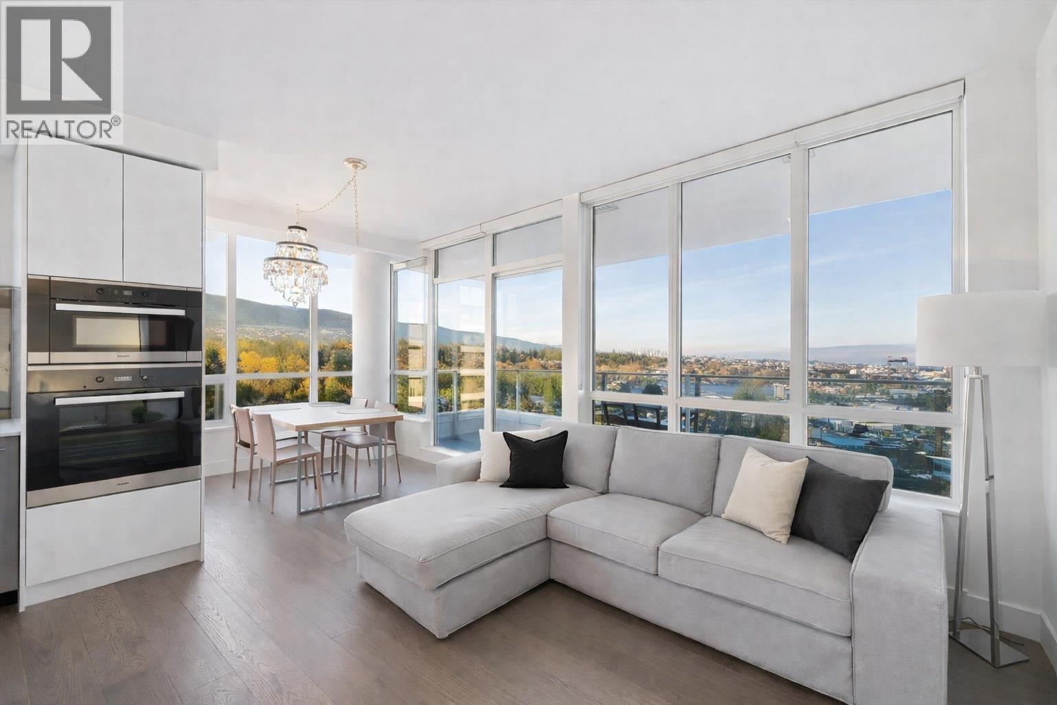 1401 1675 LIONS GATE, North Vancouver, British Columbia