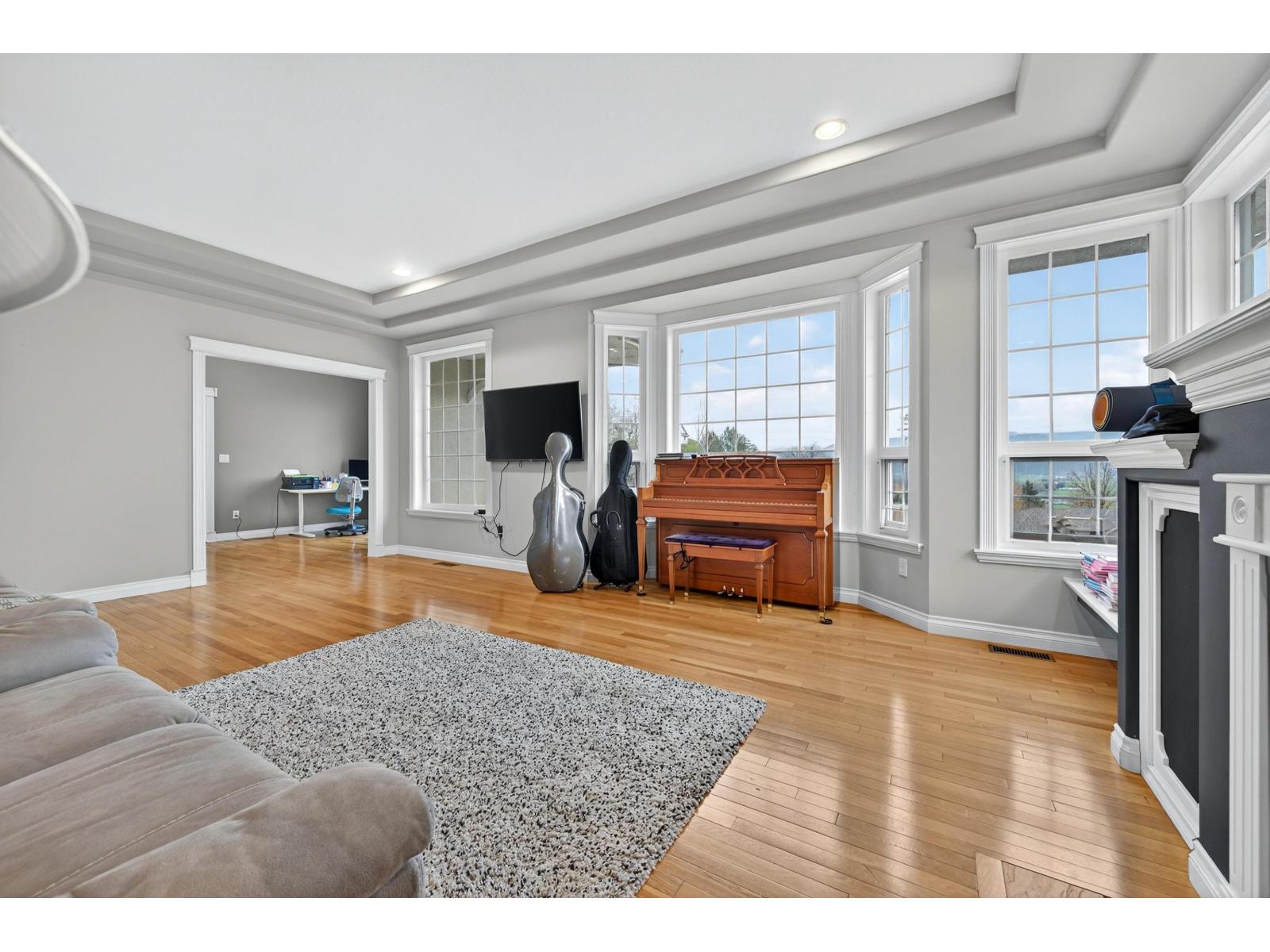 36010 Spyglass Court, Abbotsford, British Columbia  V3G 2W7 - Photo 8 - R3079175