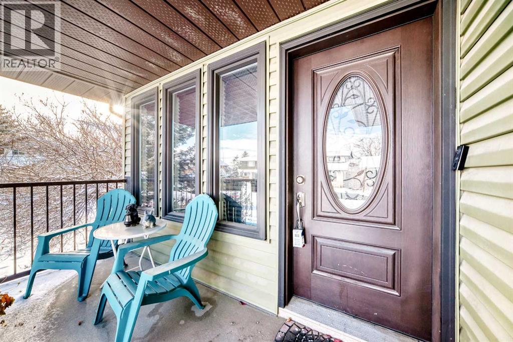 19 Mchugh Place Ne, Calgary, Alberta  T2E 7R4 - Photo 3 - A2275242