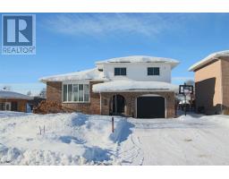 121 Centennial AVE, Sault Ste. Marie, Ontario