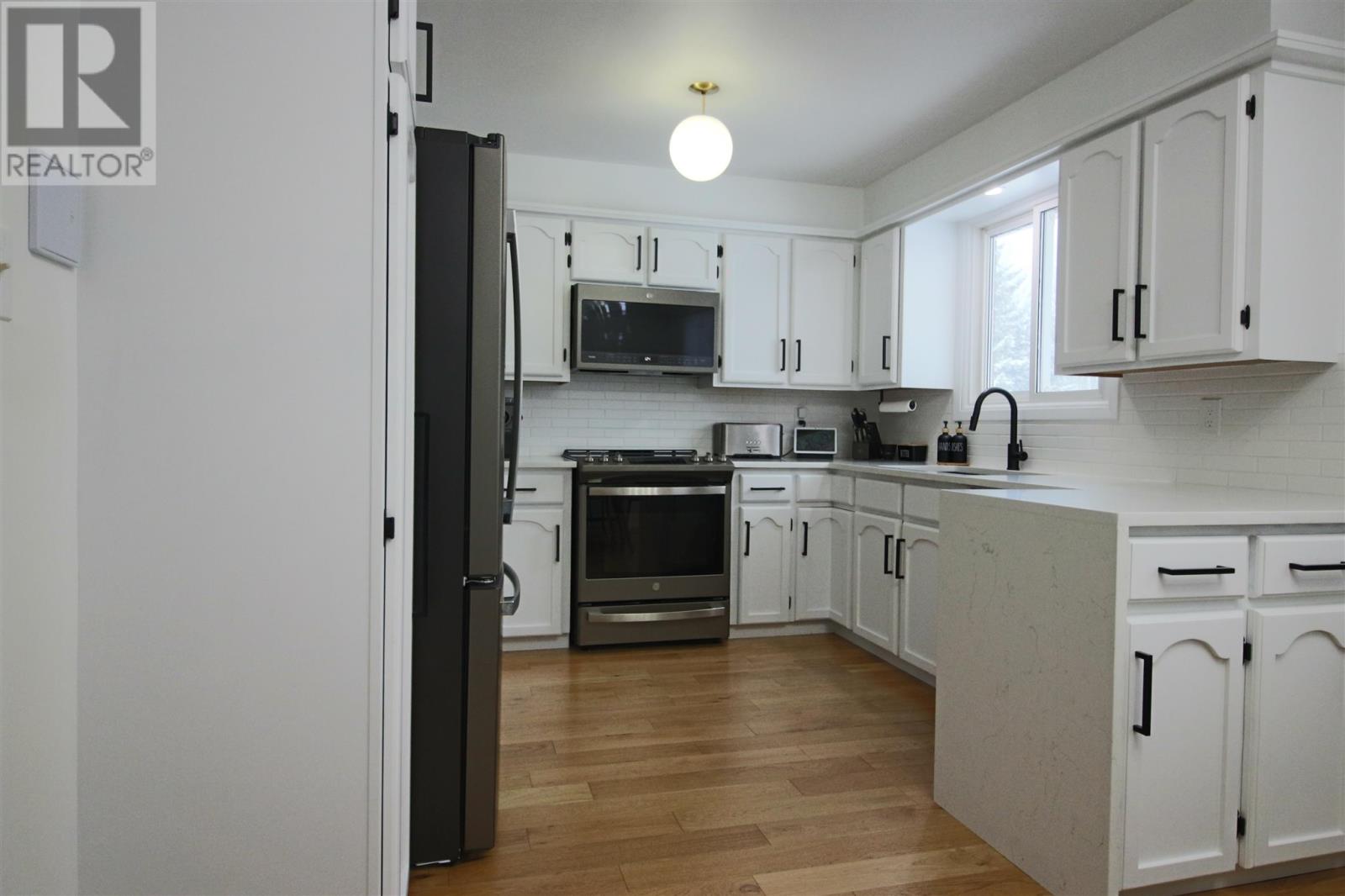 121 Centennial Ave, Sault Ste. Marie, Ontario  P6A 5B2 - Photo 16 - SM260092