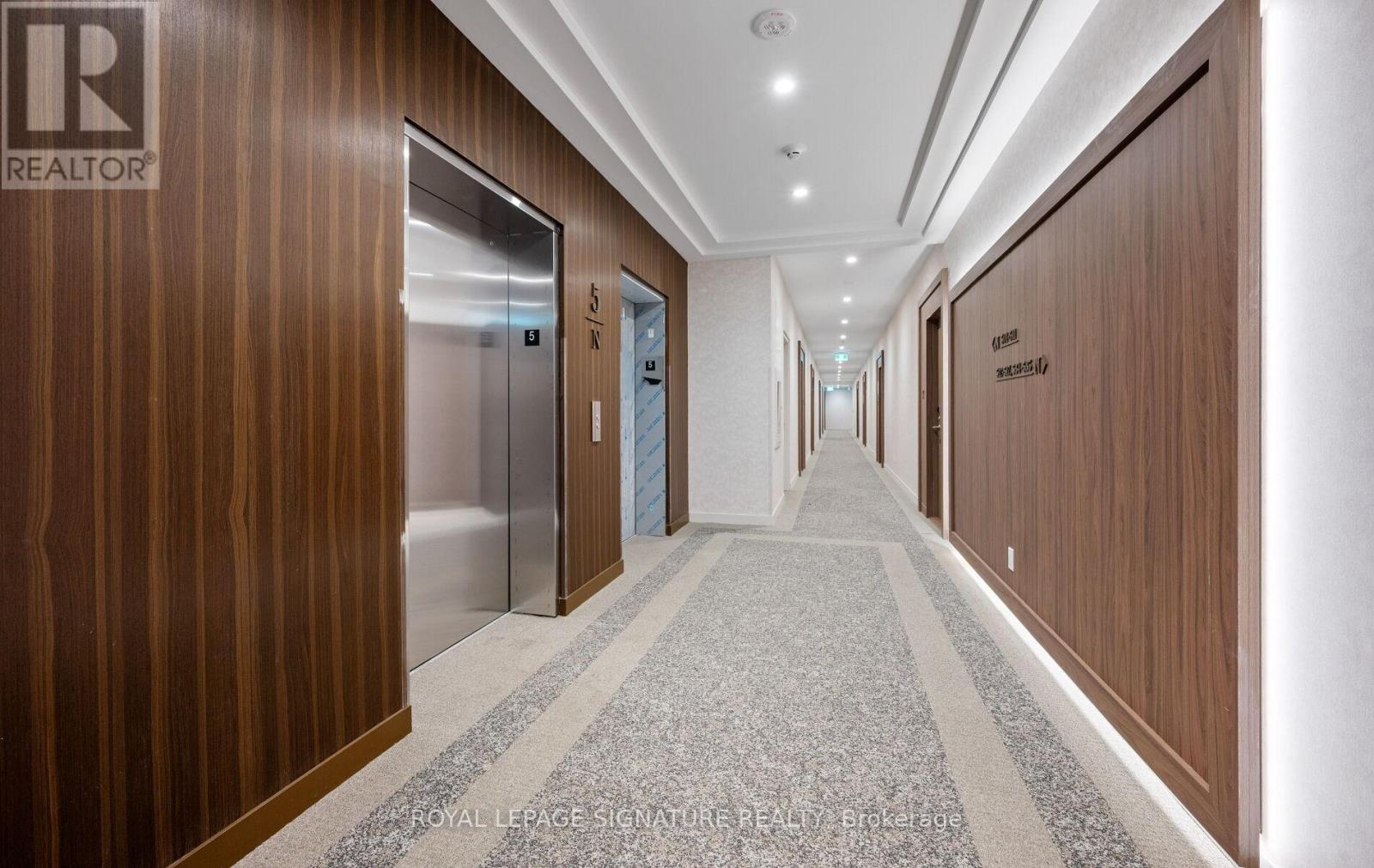 534 - 8188 Yonge Street, Vaughan, Ontario  L4J 1W5 - Photo 2 - N12703724