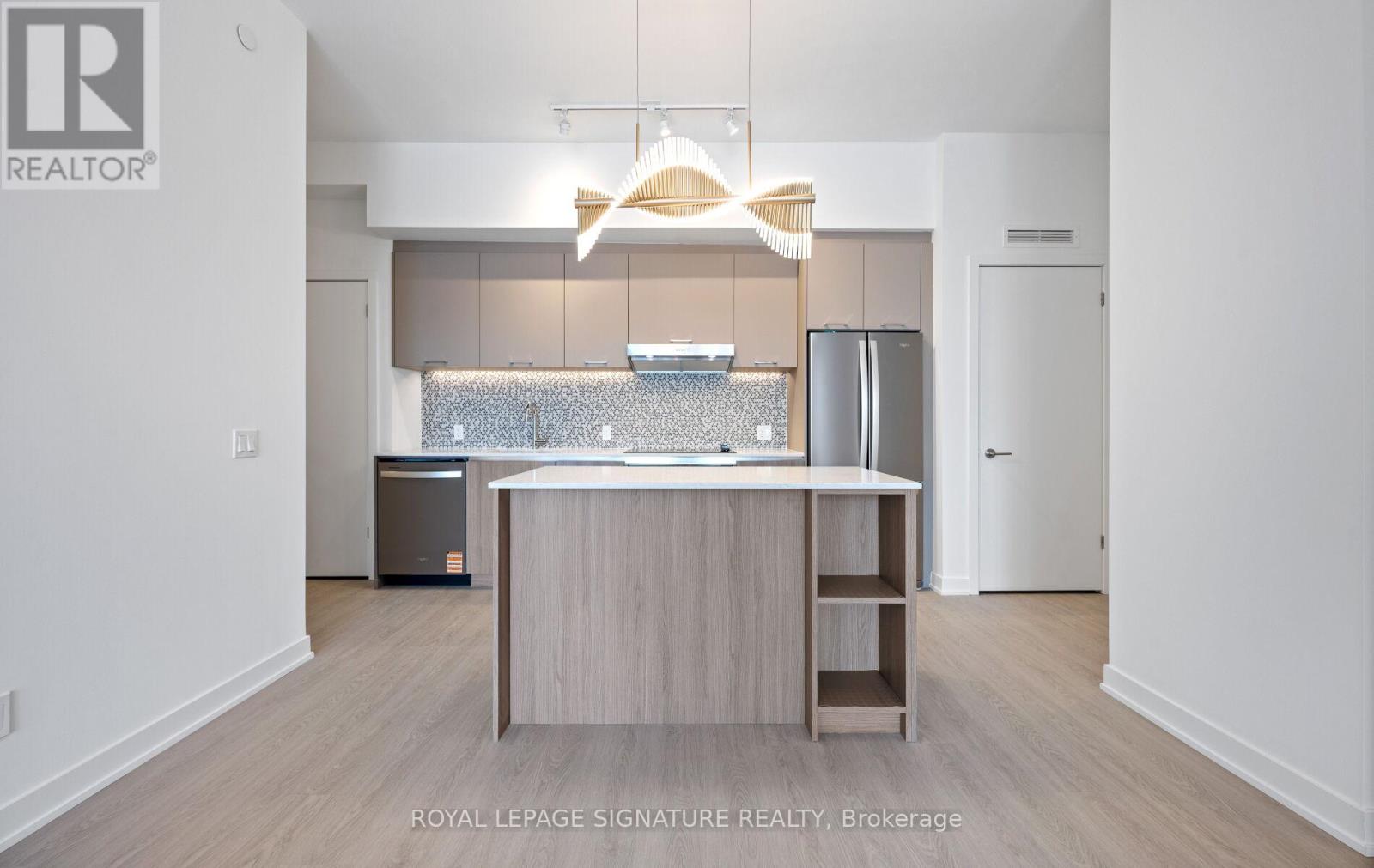 534 - 8188 Yonge Street, Vaughan, Ontario  L4J 1W5 - Photo 5 - N12703724