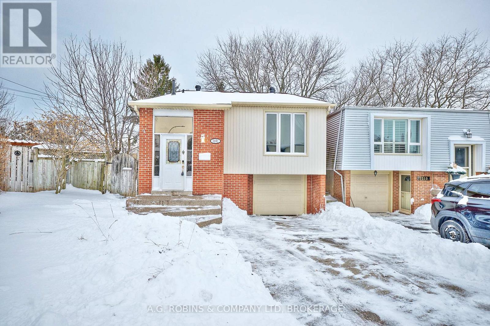 3312 Hannibal Road, Burlington, Ontario  L7M 1R7 - Photo 1 - W12707792