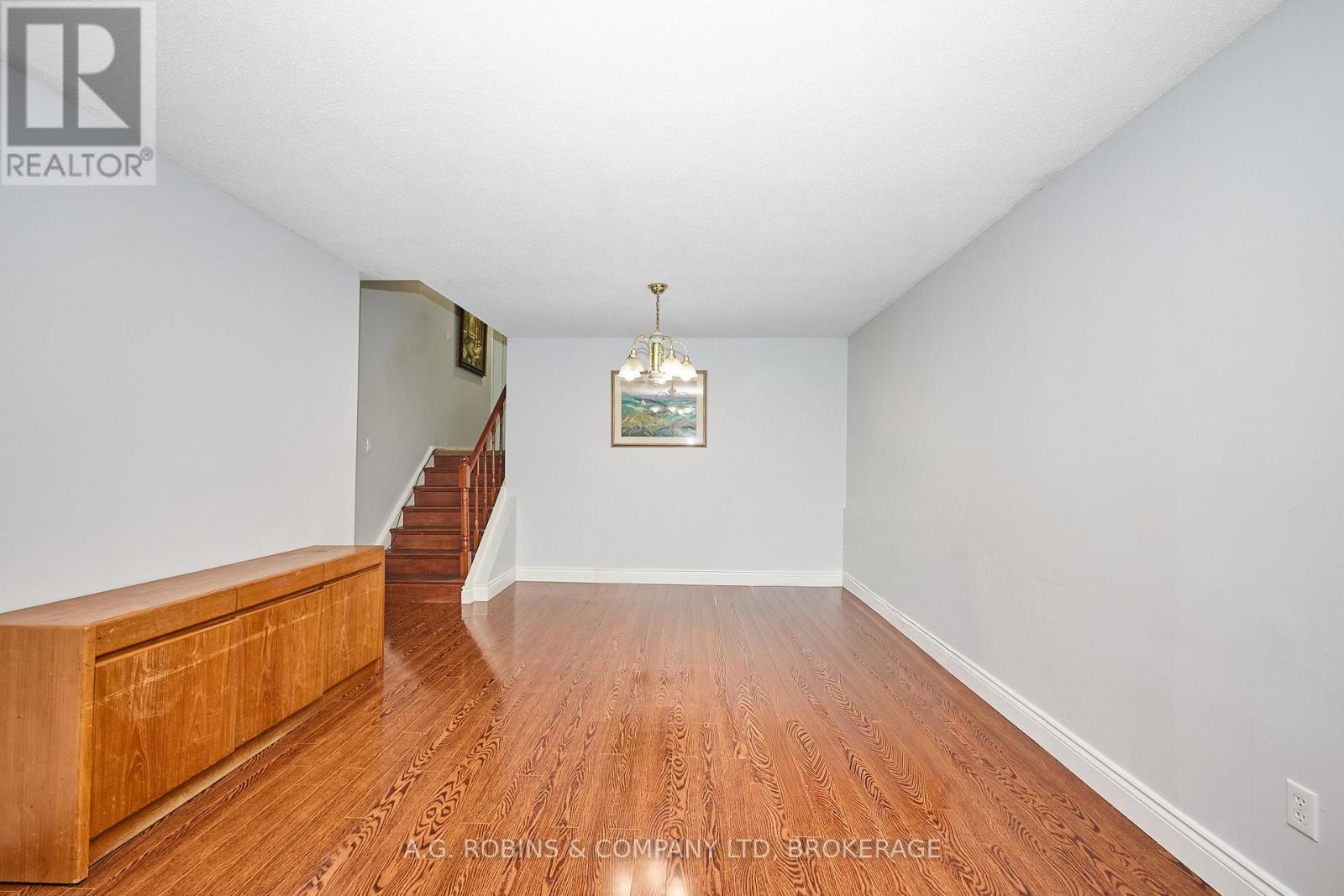 3312 Hannibal Road, Burlington, Ontario  L7M 1R7 - Photo 13 - W12707792