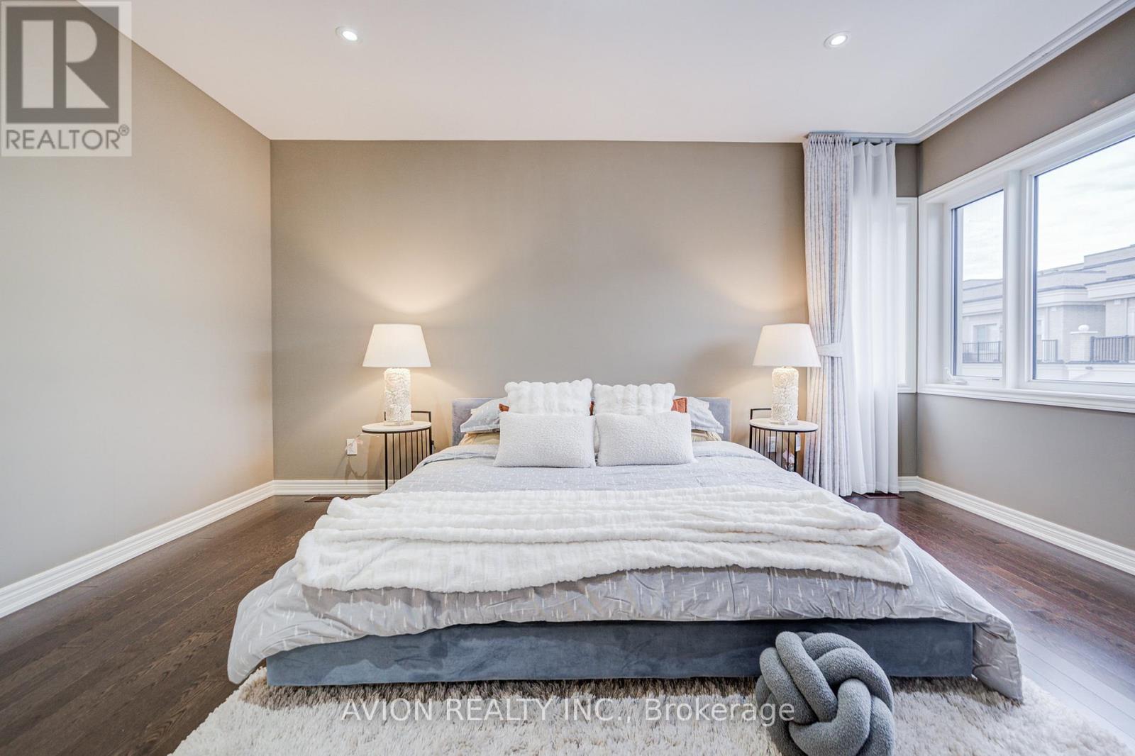 16 Callisto Lane, Richmond Hill, Ontario  L4C 4Z2 - Photo 19 - N12707800