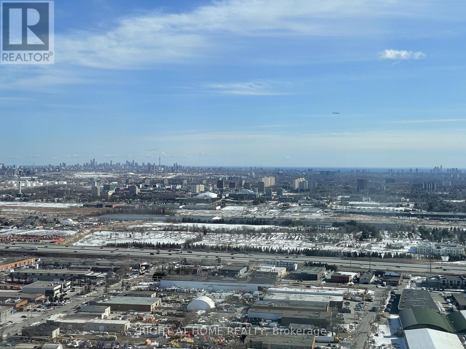 4403 - 2920 Highway 7 W, Vaughan, Ontario  L4K 0P4 - Photo 8 - N12707806