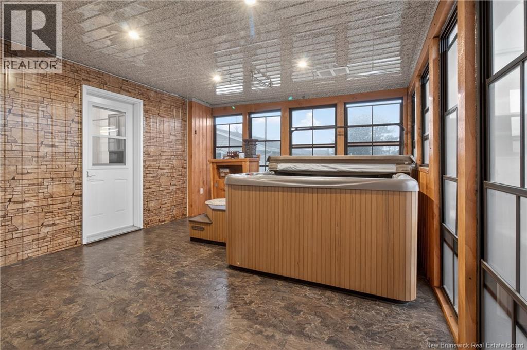 338 Sainte Croix Street, Dieppe, New Brunswick  E1A 1Y7 - Photo 11 - NB132374