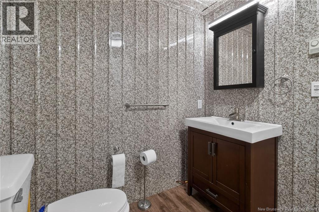 338 Sainte Croix Street, Dieppe, New Brunswick  E1A 1Y7 - Photo 37 - NB132374