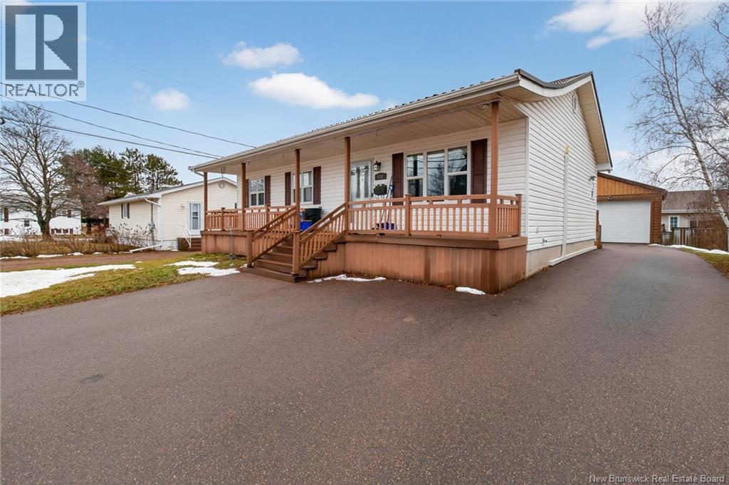 338 Sainte Croix Street, Dieppe, New Brunswick  E1A 1Y7 - Photo 4 - NB132374