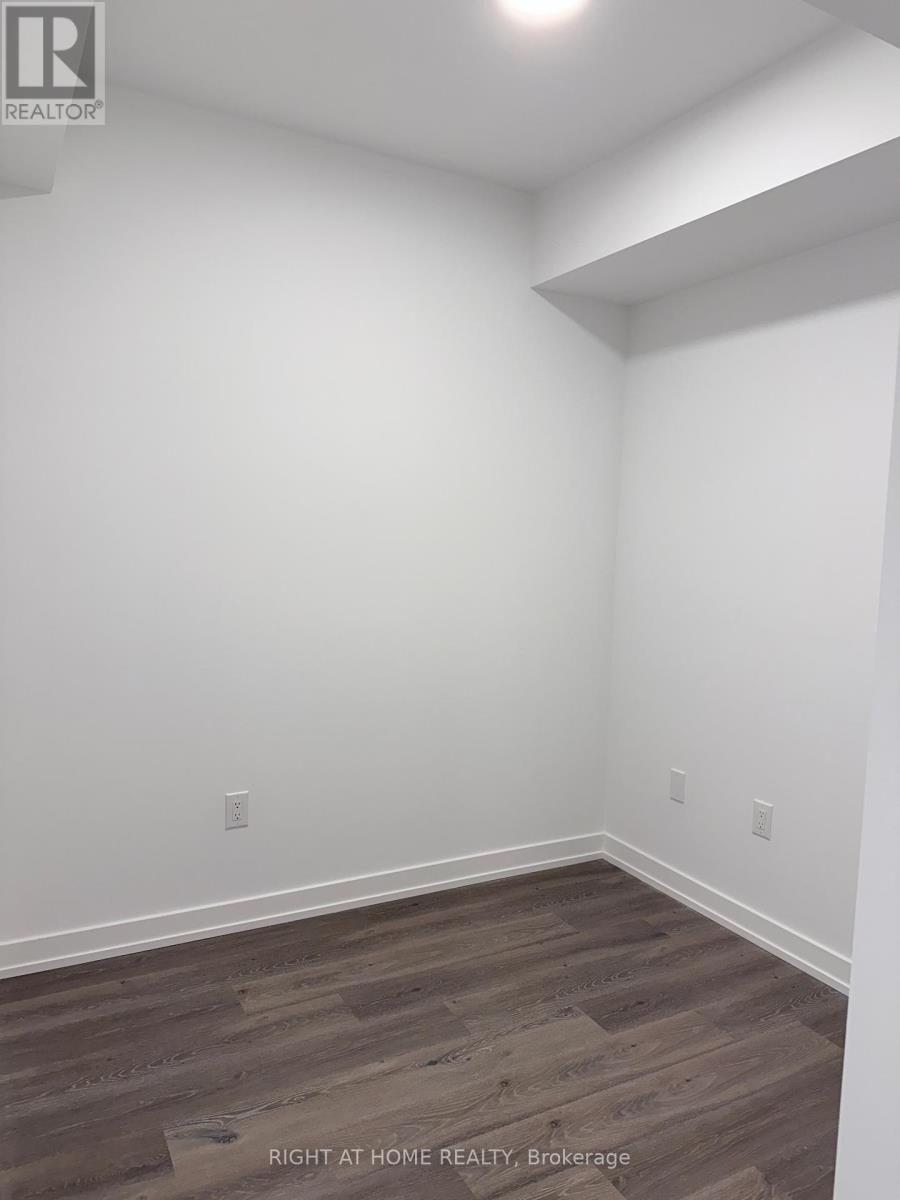 3102 - 395 Square One Drive, Mississauga, Ontario  L5B 0P6 - Photo 5 - W12707774