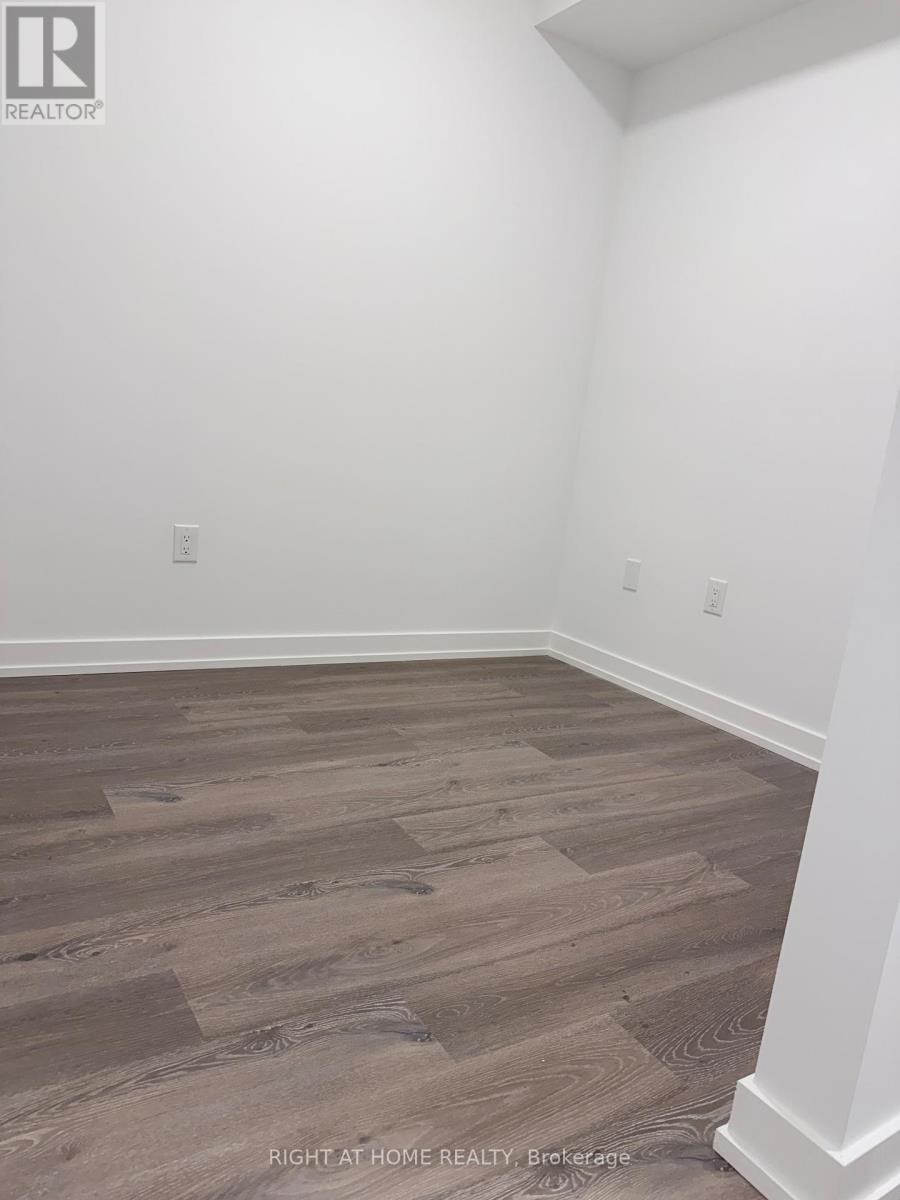 3102 - 395 Square One Drive, Mississauga, Ontario  L5B 0P6 - Photo 6 - W12707774