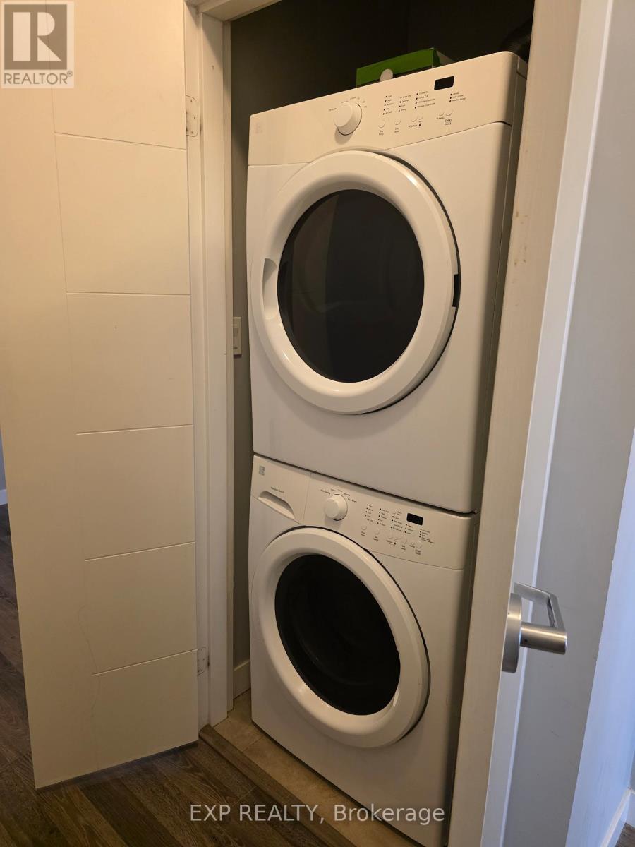 T204-(Room B) - 62 Balsam Street N, Waterloo, Ontario  N2L 3H2 - Photo 16 - X12707754