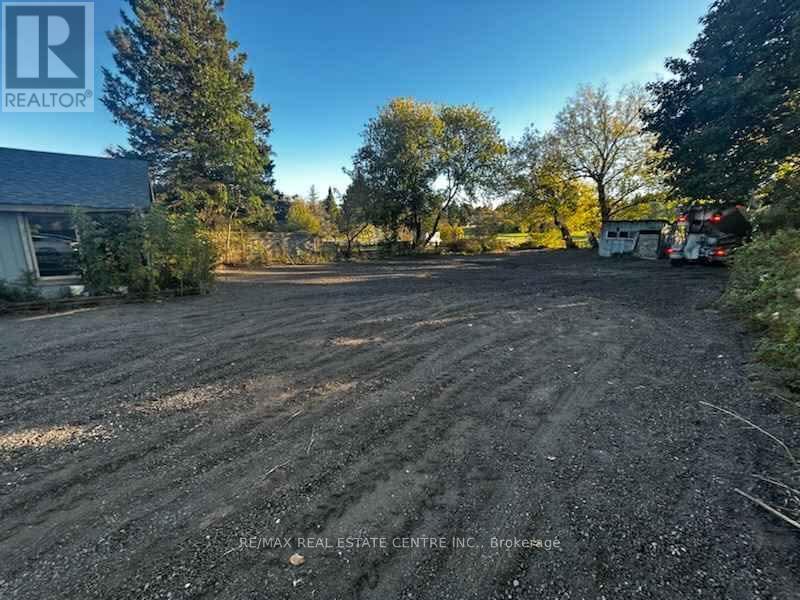 15426 Airport Road, Caledon, Ontario  L7C 1E6 - Photo 2 - W12704166