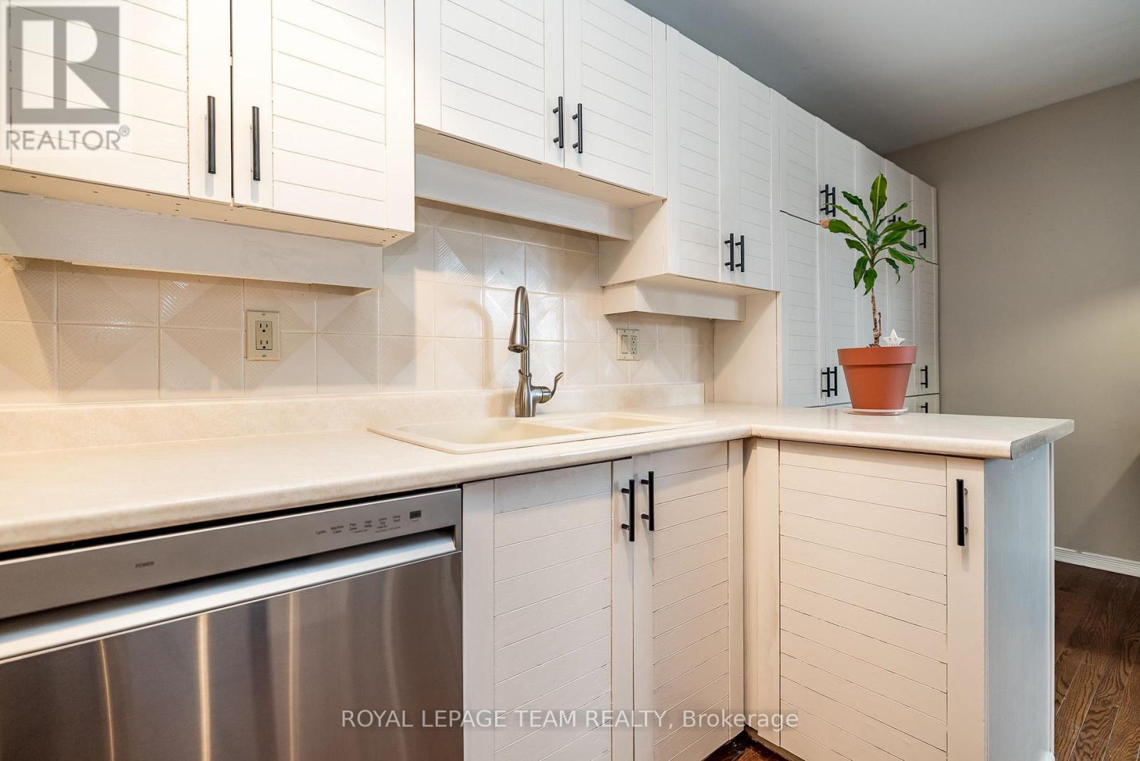 13 - 25 Pine Needles Court, Ottawa, Ontario  K2S 1G5 - Photo 15 - X12707846