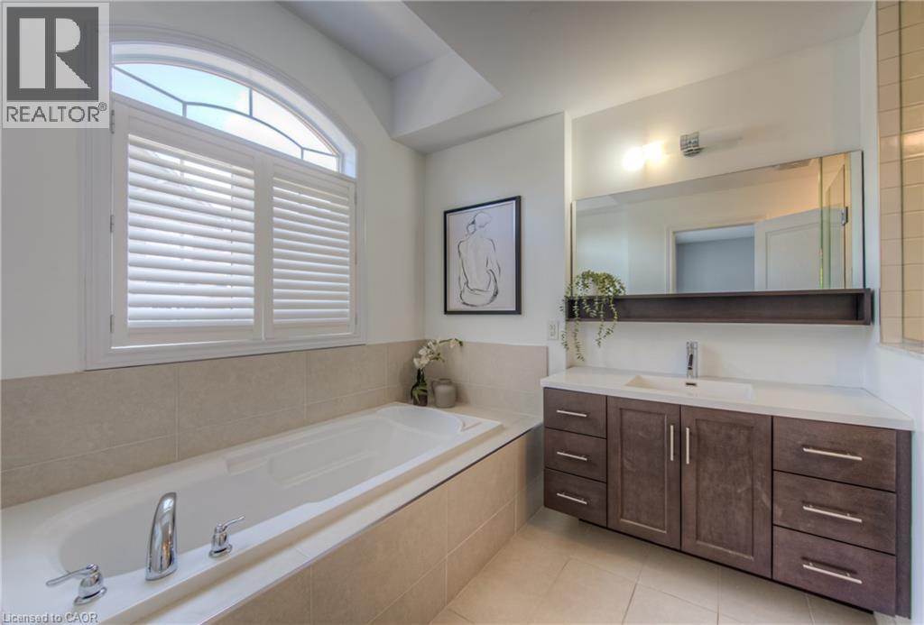 215 Dundas Street E Unit# 38, Waterdown, Ontario  L8B 0X1 - Photo 32 - 40791171