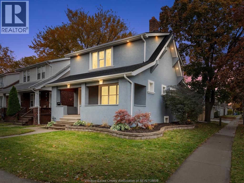 MLS# 26001373: 425 Hanna STREET West, Windsor, Canada