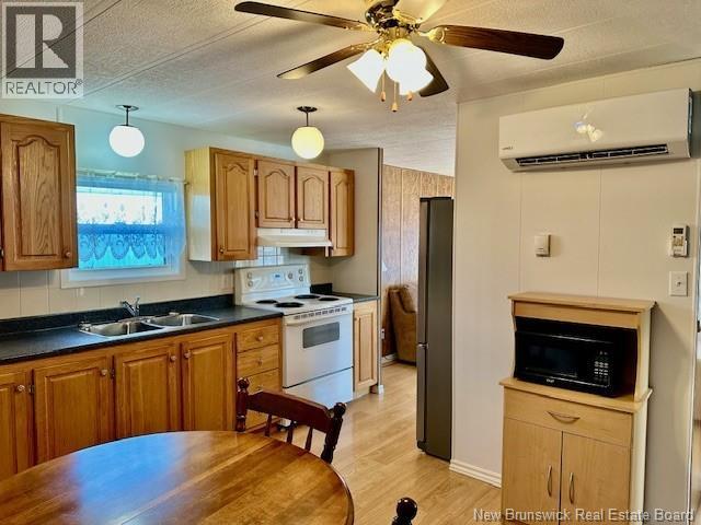 43 Marsh Avenue, Moncton, New Brunswick  E1G 1C6 - Photo 5 - NB131847