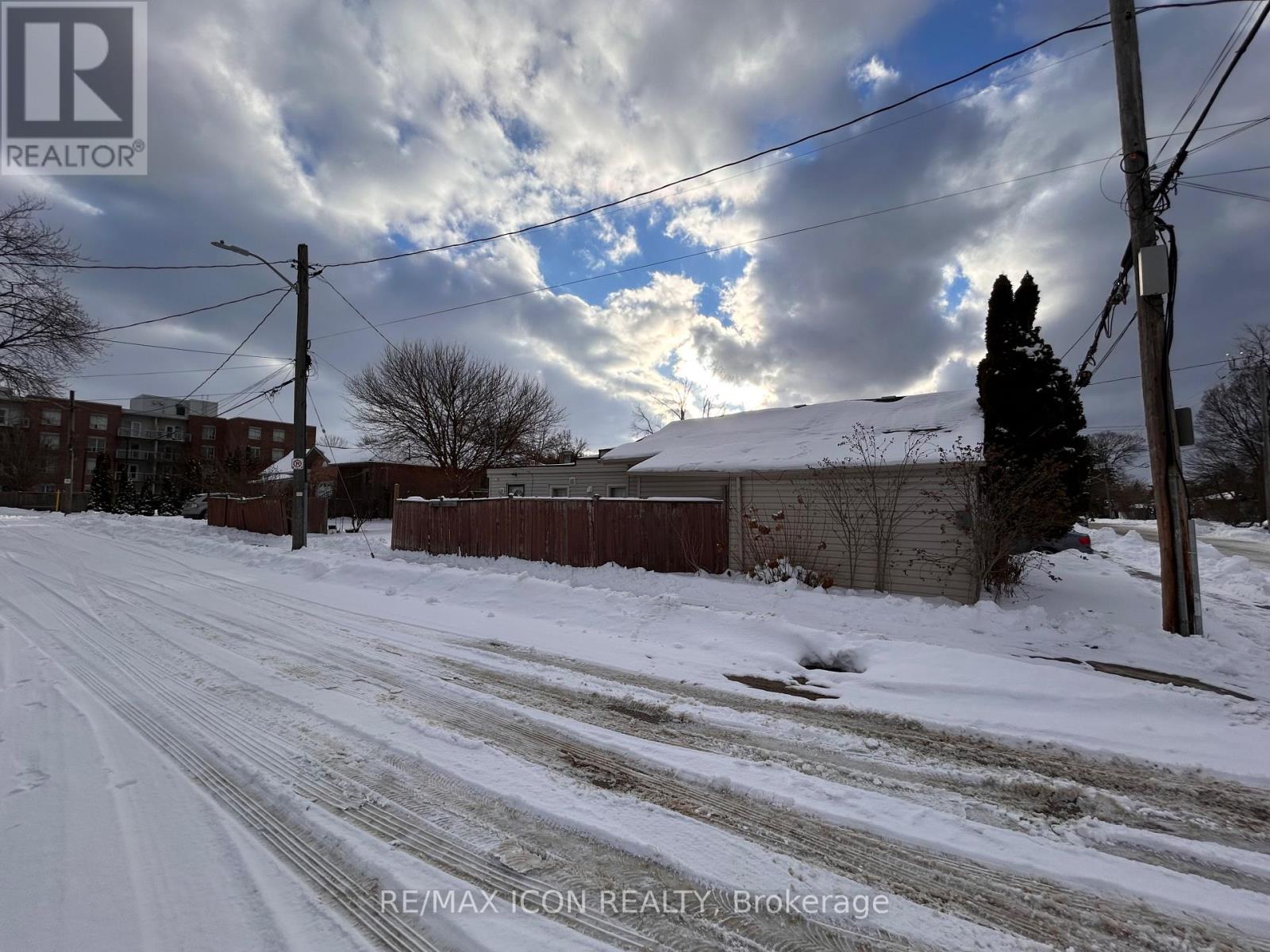 565 South Street, London East, Ontario  N6B 1C5 - Photo 12 - X12707874