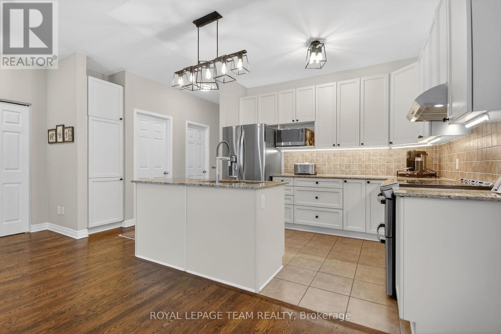 333 Antigonish Avenue, Ottawa, Ontario  K4A 0T9 - Photo 12 - X12707888